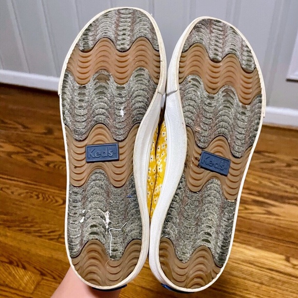 Keds Floral Sneakers 🌼 - Picture 7 of 11